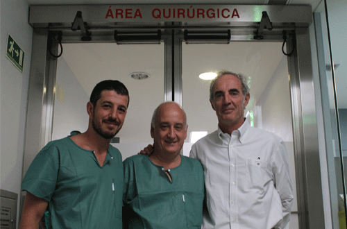 La Unidad Traumatológica de Pie del Hospital Vithas Vigo de Vigo implanta la primera prótesis de tobillo