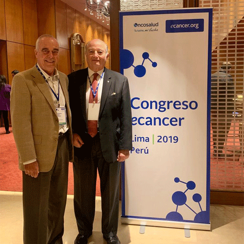 El doctor Luis Larrea participa en el III Congreso ecancer-Oncosalud en Perú