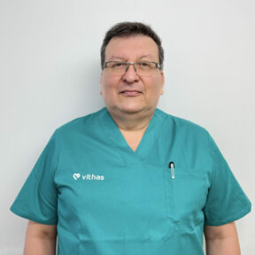 Dr. Julio Agredo Muñoz