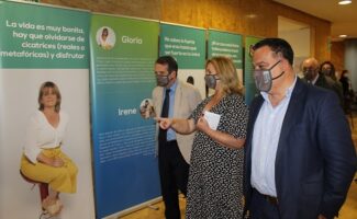 La exposición “Las caras de la meningitis” visibiliza la superación, esfuerzo y lucha contra una enfermedad que en Galicia tiene mayor incidencia que en la media de España
