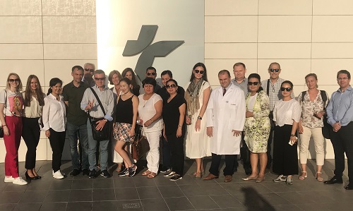Una delegación de Kazajistán visita los hospitales Vithas en la Comunidad Valenciana como destino sanitario internacional con apoyo de ICEX