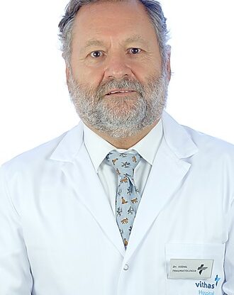 Dr. Vidal Bujanda, Carlos