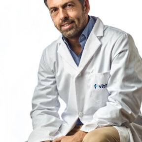 Dr. Gustavo A. De Luiz Martínez