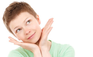 Más del 70% de las consultas por manchas en la piel se producen después del verano