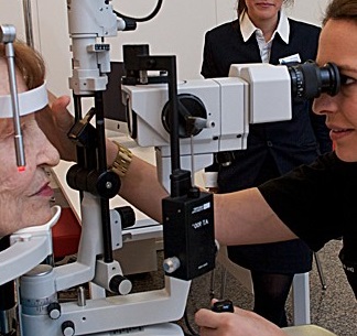 Las revisiones en el oftalmólogo son claves para prevenir la pérdida de visión