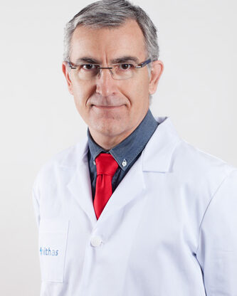 Dr. Brualla , Javier