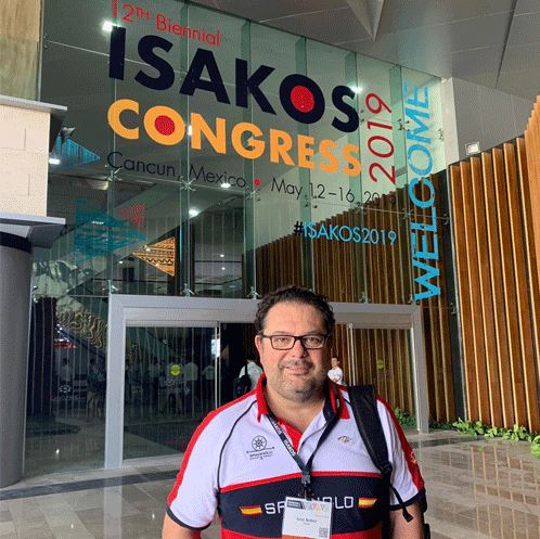 El doctor José Nebot asiste al congreso ISAKOS en México