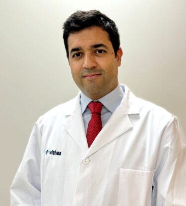 Dr. Reyes Martín, Álvaro