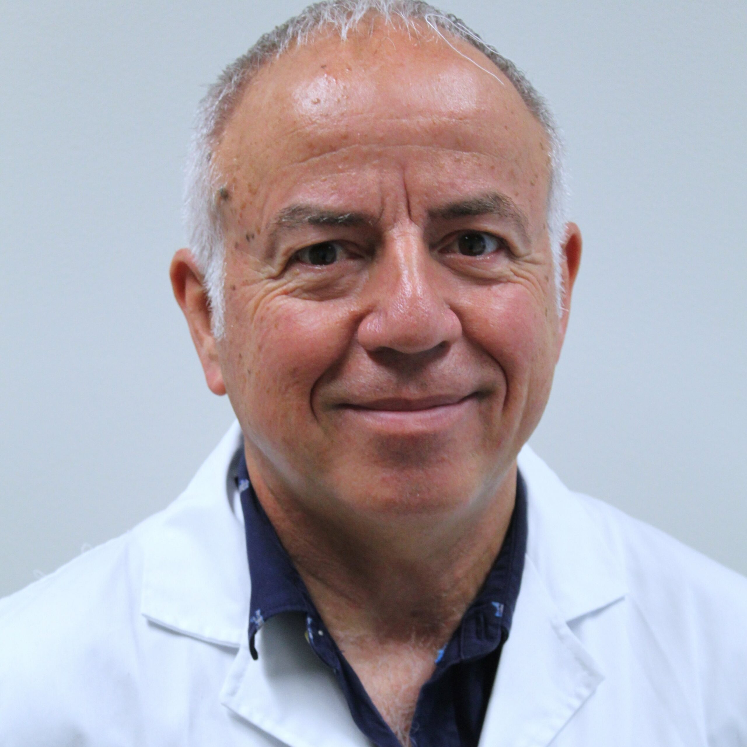 Dr. Salvador Riba Camprubí