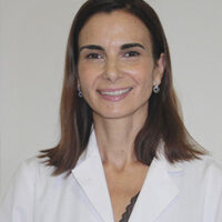 Pediatras del hospital Vithas Xanit y de Vithas Málaga ofrecen algunos consejos para la salida con niños a la calle