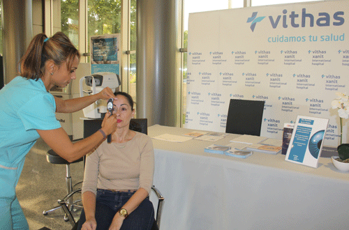 Vithas Xanit celebra el Día Mundial de la visión realizando revisiones gratuitas para la detección precoz de cataratas