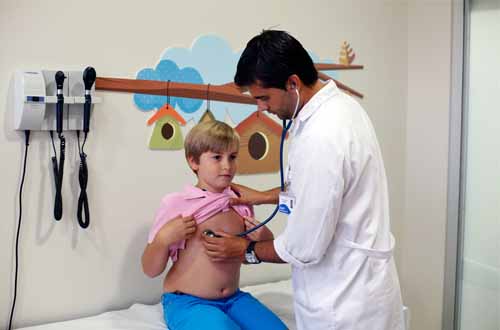 El incorrecto diagnóstico de cuadros gripales y catarrales en niños puede derivar en un uso inadecuado de antibióticos