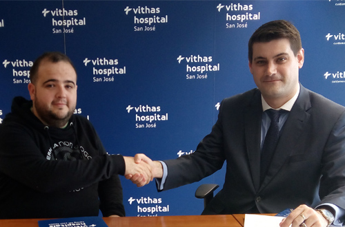 El Hospital Vithas Vitoria renueva su compromiso de patrocinio con el club de fútbol San Prudencio