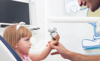 Los pediatras desaconsejan el uso de flotadores de cuello en bebés