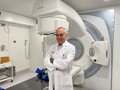 El doctor Luis Larrea expone diferentes tratamientos de oncología radioterápica en las sesiones on line de ASTRO