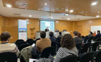El Hospital Vithas Sevilla acoge la primera sesión presencial del Máster en Patología de Rodilla de la UNIA