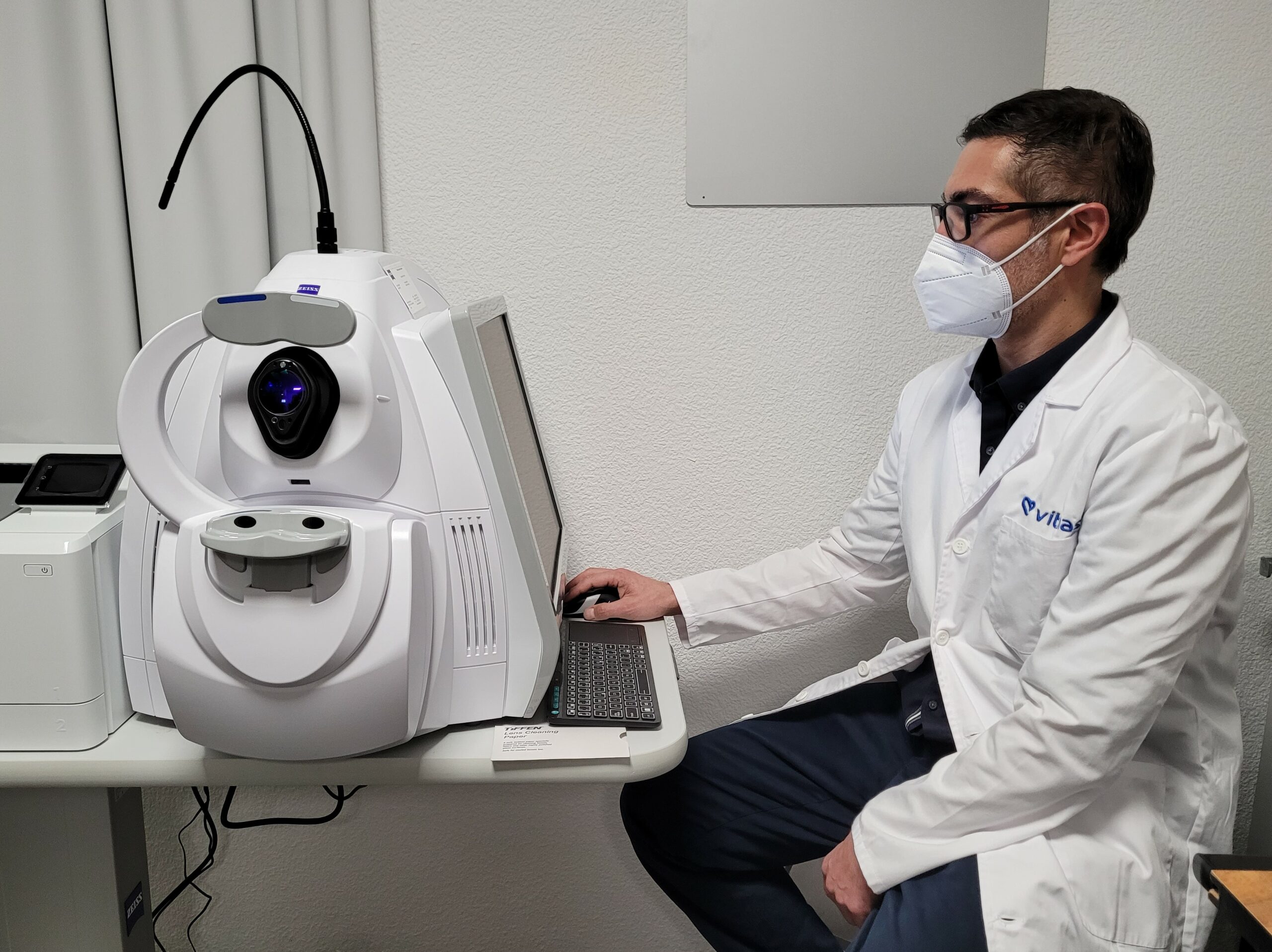 Vithas Aguas Vivas incorpora tecnología 3D e infrarrojos para el diagnóstico ocular no invasivo