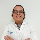 Dr. William Desueza Flores