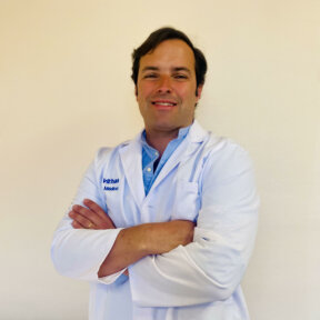Dr. Fernando Corbi Aguirre