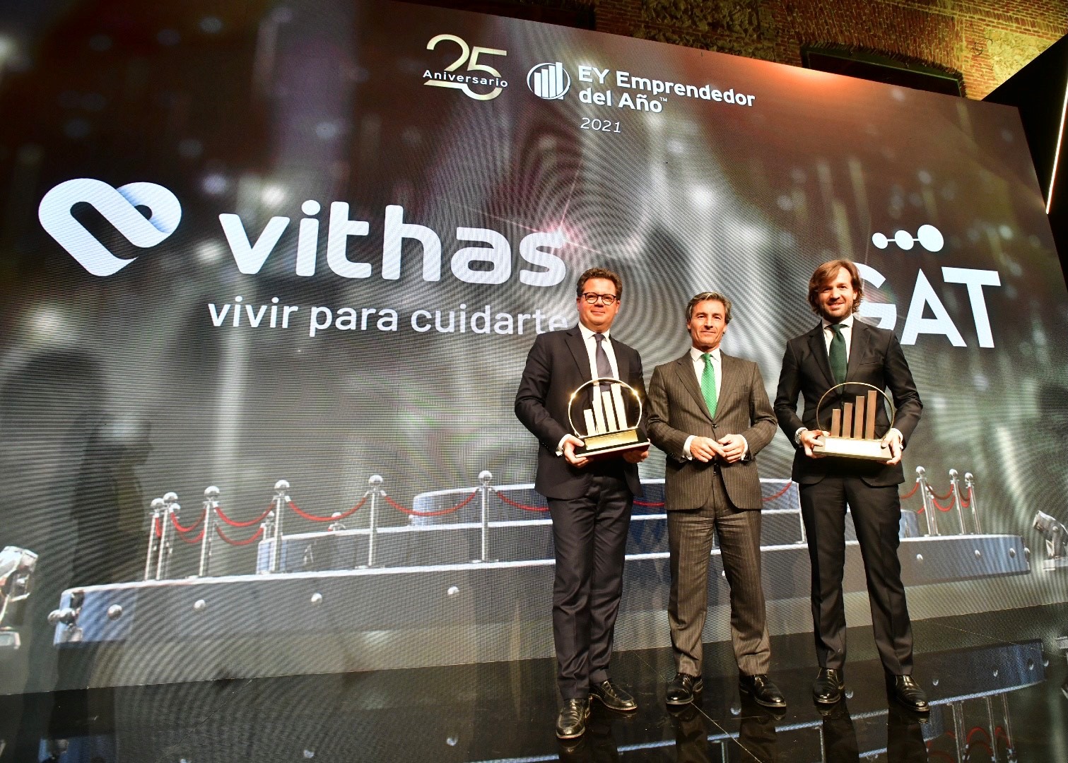 Jorge Gallardo, presidente de Vithas, y Rosauro Varo, presidente de GAT Inversiones, Premio Emprendedor del Año de EY ‘ex aequo’