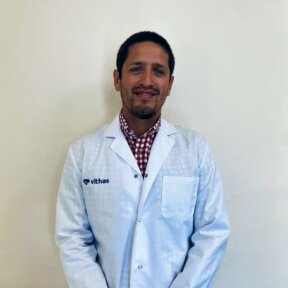 Dr. Nicolás Correa González