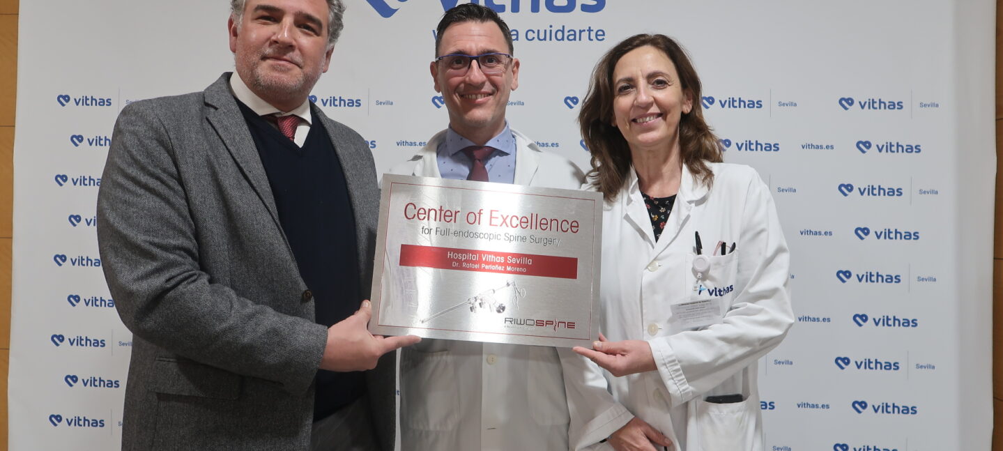 El Hospital Vithas Sevilla alcanza el reconocimiento de centro de excelencia tras sumar 120 cirugías endoscópicas de columna