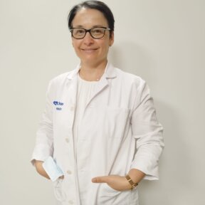 Antonia Luis Calero, traumatóloga en Vithas Sevilla