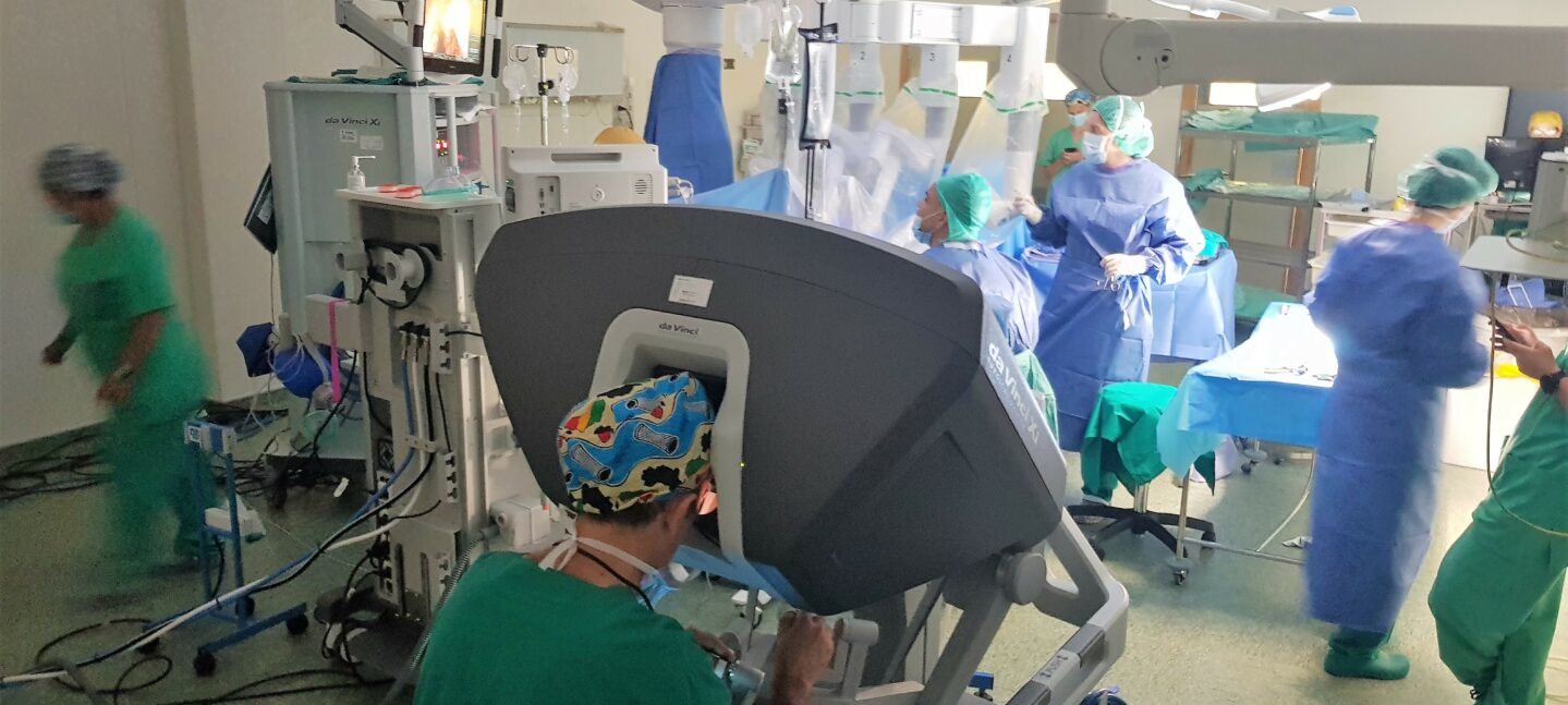 Vithas Valencia 9 de Octubre incorpora el robot quirúrgico Da Vinci para realizar intervenciones complejas con la máxima precisión