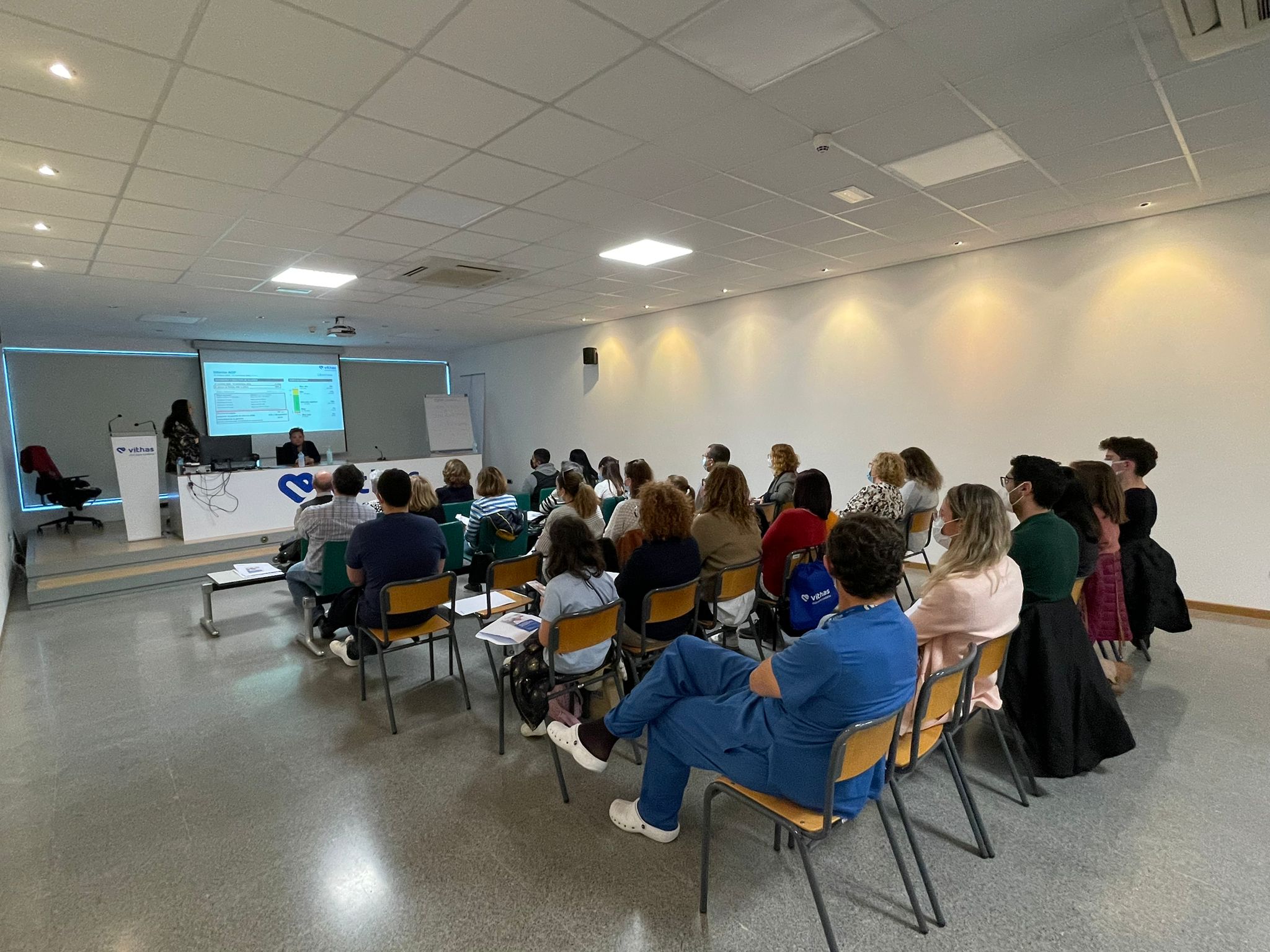 Más de 700 personas se han beneficiado, este año, de las Aulas Salud y la Escuela de Padres de Vithas Castellón