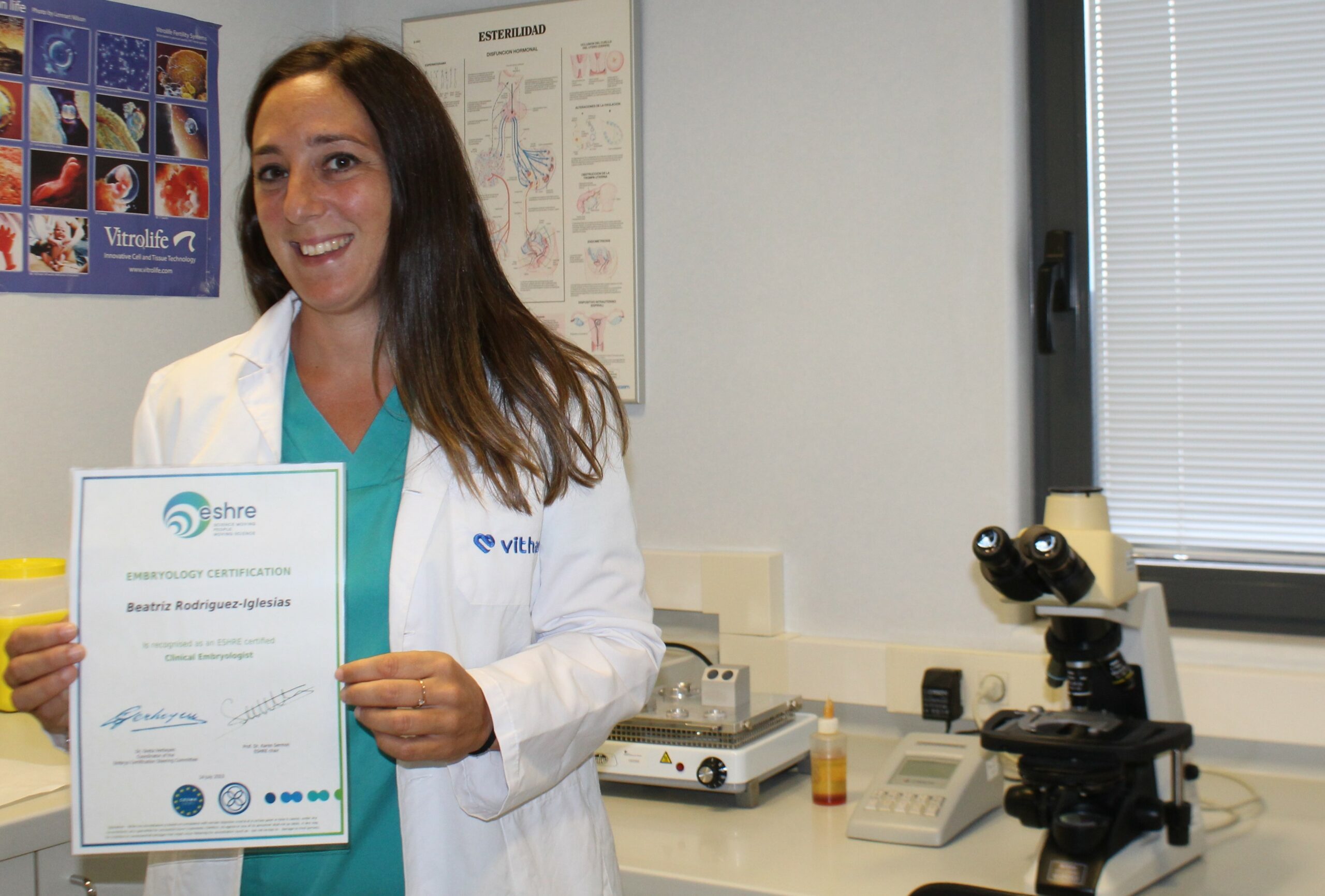 La bióloga Beatriz Rodríguez Iglesias, de Vithas Vigo, obtiene el certificado europeo de especialista en embriología reproductiva