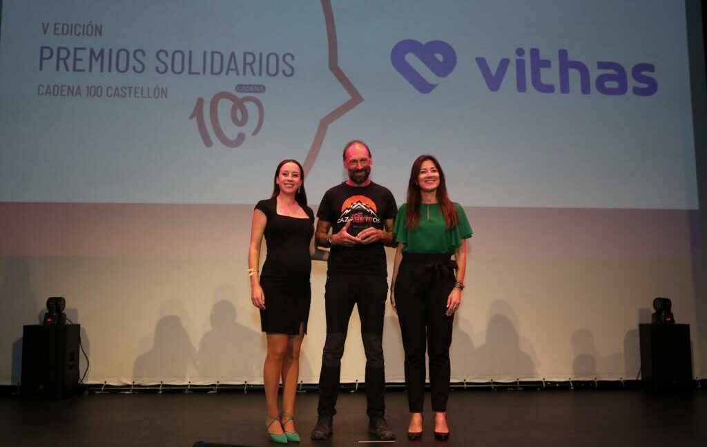 Vithas Castellón patrocina el premio de la solidaridad y apoya a la Asociación Cazarettos.