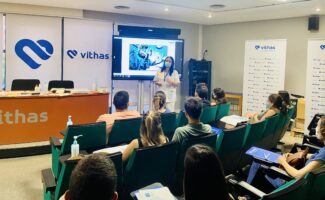 Vithas continúa con los talleres RCP pediátricos y charlas de lactancia materna para padres y madres