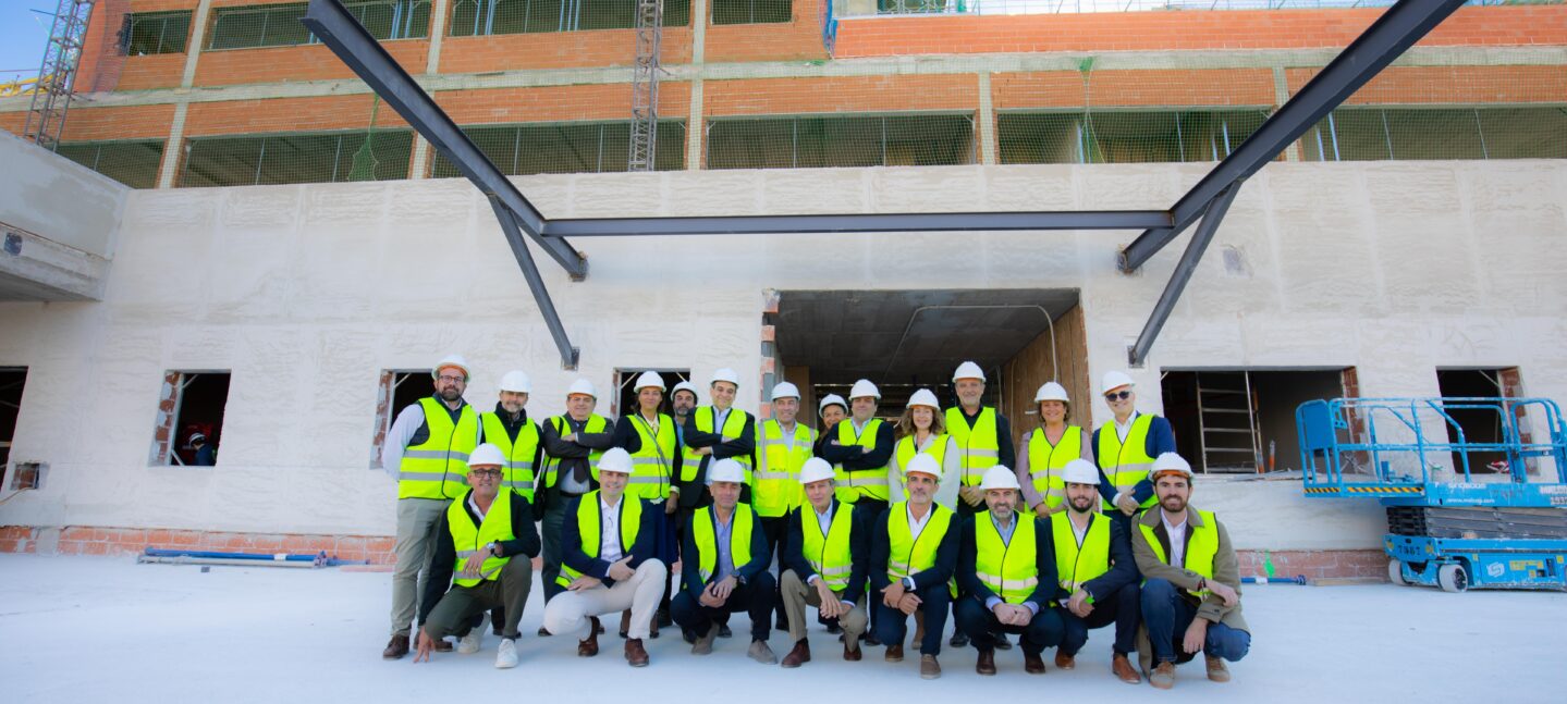 El Hospital Vithas Valencia Turia culmina su fase constructiva en altura y confirma su apertura a principios de 2025