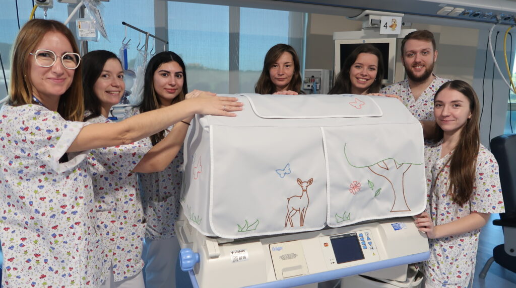 Equipo de la UCI neonatal del Hospital Vithas Sevilla