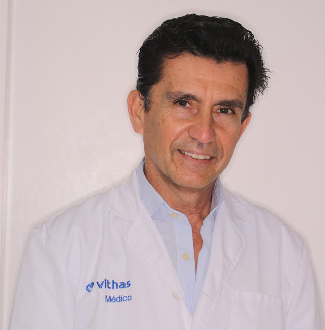 El Dr. Alberto Cuevas, del Hospital Vithas Xanit Internacional, uno de los 50 mejores médicos de España, según los ‘Top Doctors Awards’