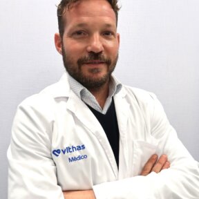 Dr. Alberto Giraldez Valpuesta, cardiólogo en Vithas Sevilla