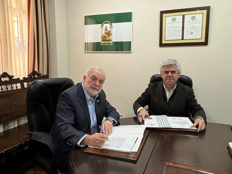 El Hospital Vithas Granada y el Colegio Oficial de Enfermería de Jaén firman un acuerdo de colaboración