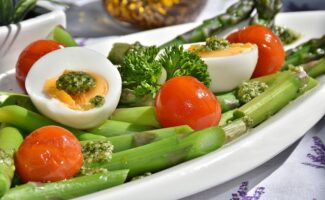 Saltar de dieta en dieta es un gran predictor de ganancia de peso Saltar de dieta en dieta es un gran predictor de ganancia de peso