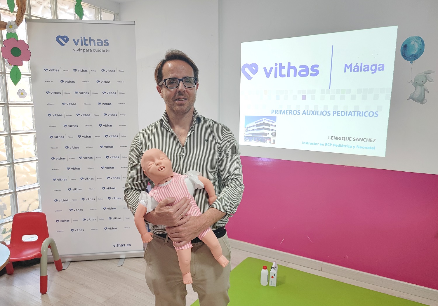 Vithas Málaga organiza un Aula Salud sobre primeros auxilios infantiles para familias