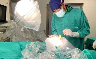 El Hospital Vithas Aguas Vivas incorpora la cirugía mínimamente invasiva del pie