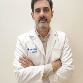 Dr. Alberto Titos. Vithas Málaga