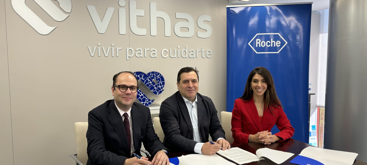 Vithas y Roche Farma se alían para impulsar la innovación, la formación y la medicina de precisión