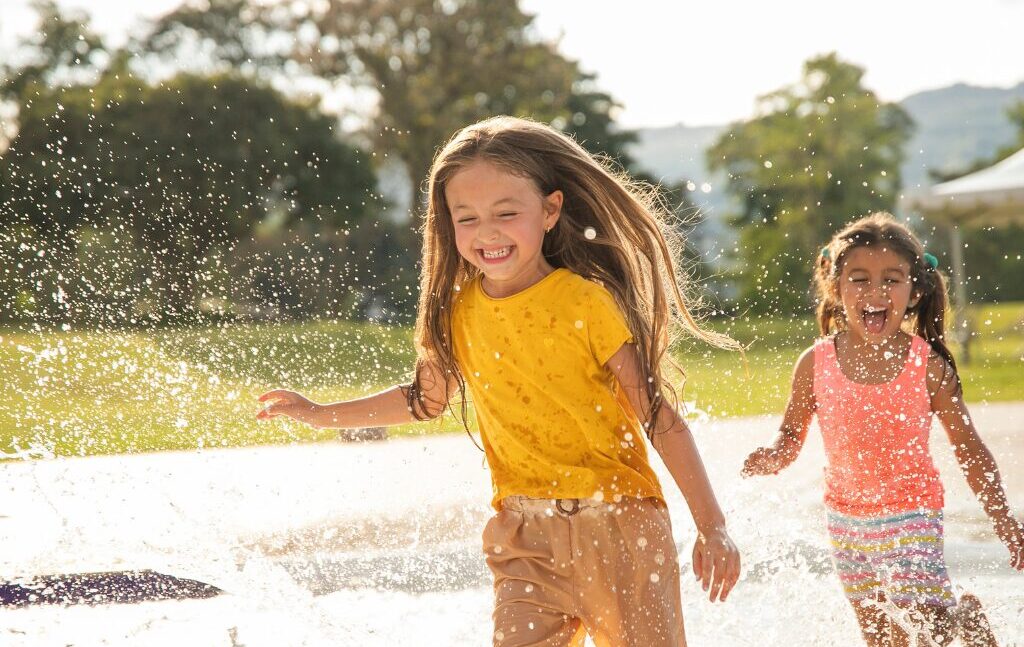 Alternativas saludables al uso de pantallas en verano