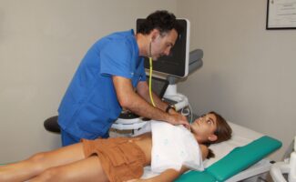 Vithas Castellón revisa el corazón de los deportistas jóvenes de la provincia Vithas Castellón revisa el corazón de los deportistas jóvenes de la provincia