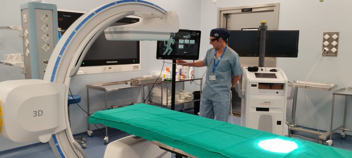 Vithas Granada incorpora tecnología de navegación 3D en la neurocirugía espinal