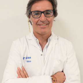 El Dr. Javier Bordas Guijarro es especialista en Geriatría en Vithas Sevilla