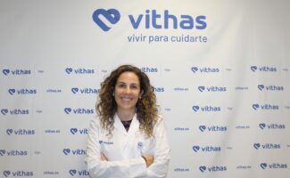 Una especialista del Hospital Vithas Vigo destaca el aumento de caída de pelo debido al brote de covid de este verano