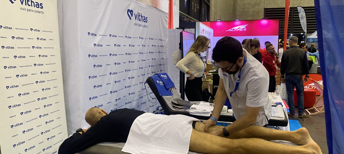 Vithas participa en la Expo 42K Feria Valencia con motivo del Maratón Valencia Trinidad Alfonso Zurich