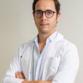 Dr. Javier Collado cirujano plástico Vithas Málaga