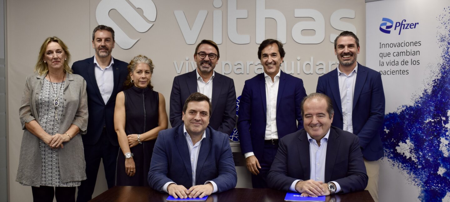 Vithas y Pfizer firman un acuerdo de colaboración para mejorar la calidad asistencial y seguridad del paciente